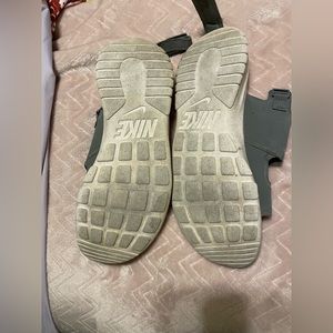 Women’s nike slides used condition